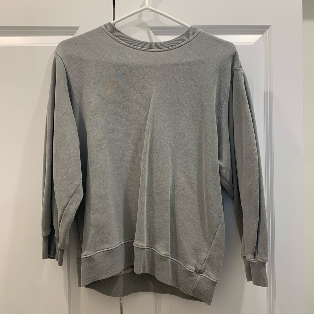 Agoldie Pullover with Cropped Sleeve